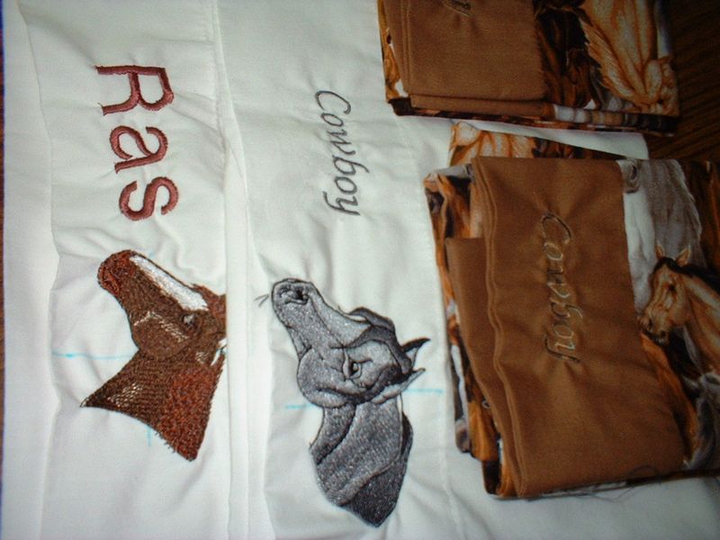 rsm_horse_pillowcases_28229.jpg